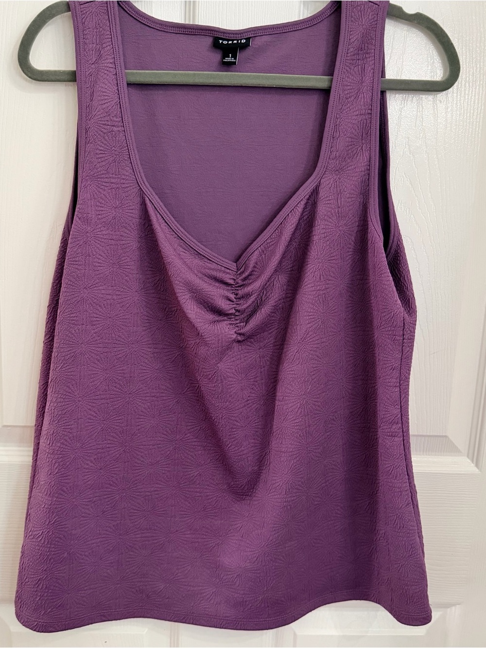 Torrid Purple Textured V-Neck Tank Top Size 1